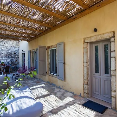 Militiko Bed & Breakfast Himarë