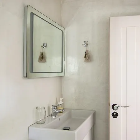 Militiko Bed & Breakfast Himare
